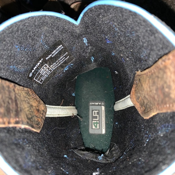 Ariat cowgirl boots - Picture 2 of 4